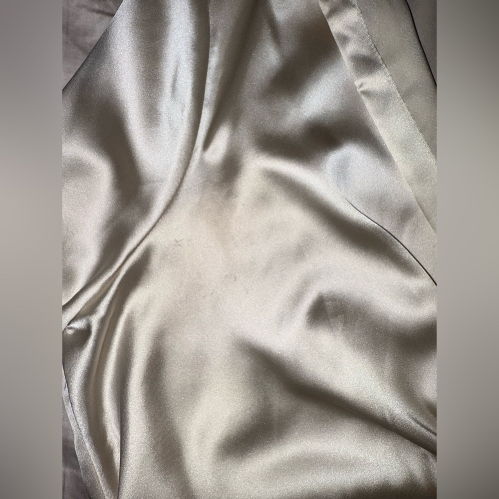 Pleione Champagne Satin Front Twist Peplum Blouse Size L - Picture 9 of 9